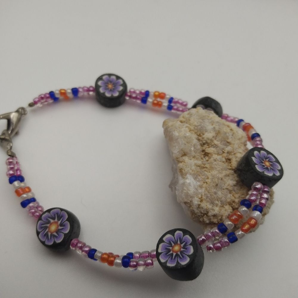 Hippie flower child bracelet‎